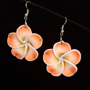 Beautiful Orange Yellow Tropical Flower Blossom Earrings